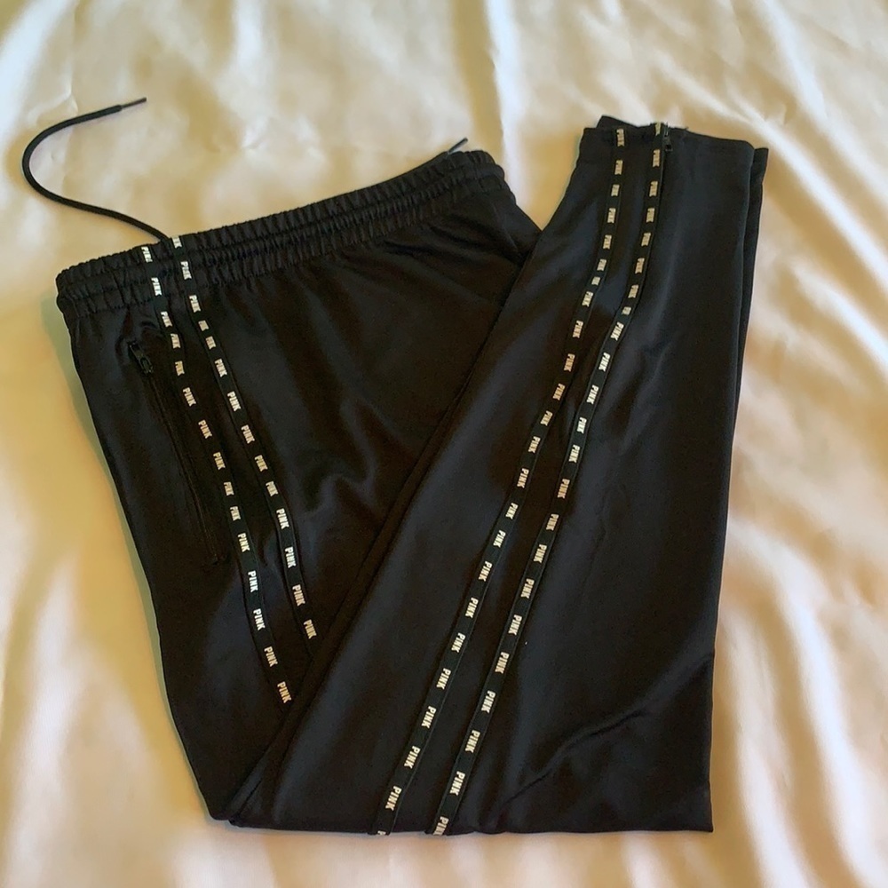 Vs pink pants size Large